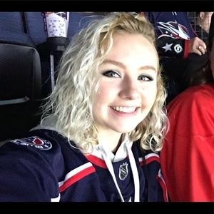 Meet your Posher, Dana